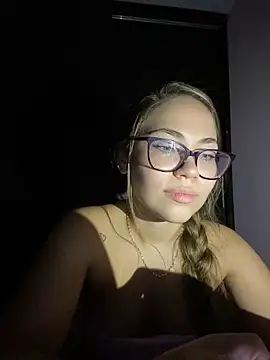 natashacruz- (F teen) - twer + no panty+clap with her