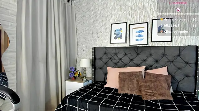 sophie__blare - Sophie__blare's free webcam - UK Sex Cams