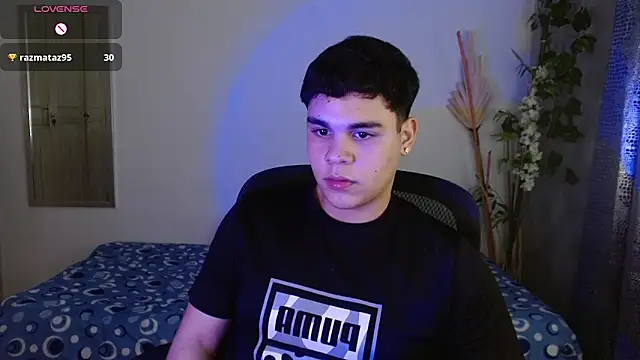 eithan_jonnes (M twink) - Show cum