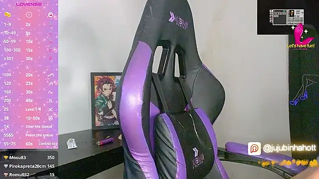 jujubinhahot (F young) - show boobs