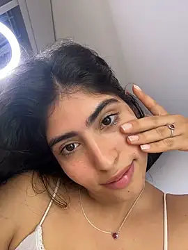 gaby_zahir_ (F young) - open my legs and fingering my sweet puss