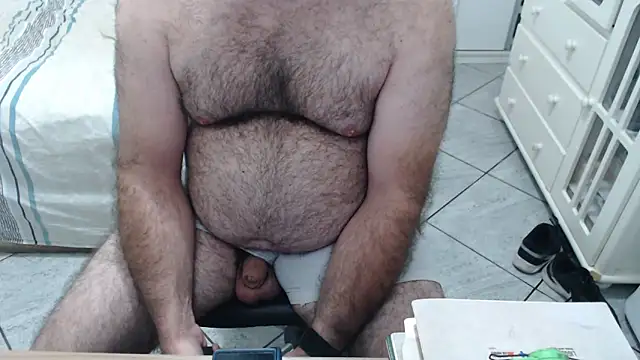 mysterbearmg (Ask my age) - CUM IN GOAL - Add Inst - Mysterbearmg