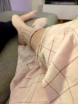 sim_june (G young) - Buy Lovenses for the show