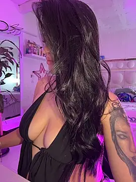 lucianaroy - Lucianaroy's free webcam - UK Sex Cams