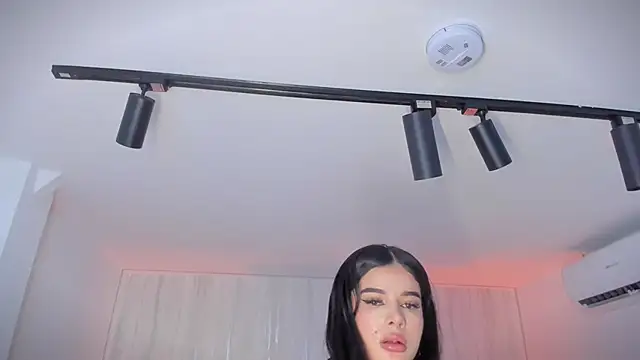 kaylarossi (F young) - ⭐BUTTPLUG TOY⭐