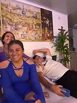 Poli_amor2025 live sex cam