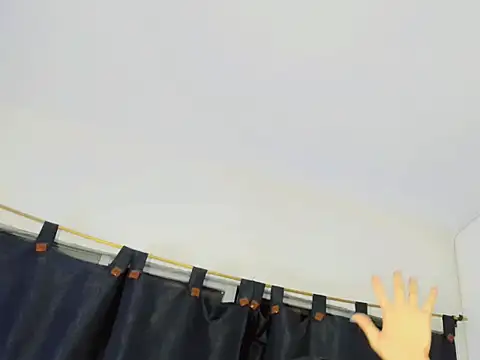 cherry_crushx - Cherry_crushx's free webcam - UK Sex Cams