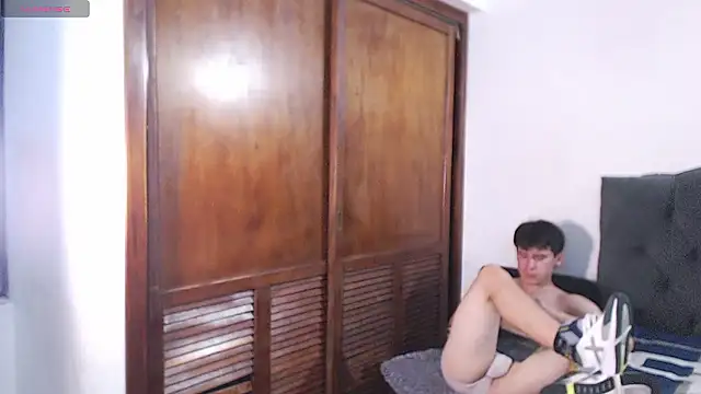 harry_greg21 - Harry_greg21's free webcam - UK Sex Cams