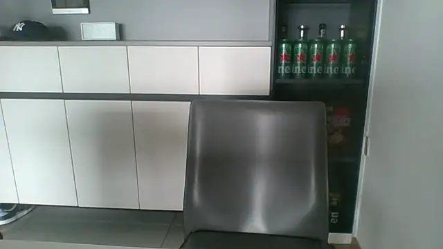 nole_china7 (Ask my age) - talk / fun / cum