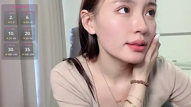 h-2005 (F teen) - 家政阿姨打扫卫生中 别乱搞哥哥们❤