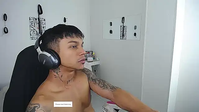 Leonard_Price live sex cam