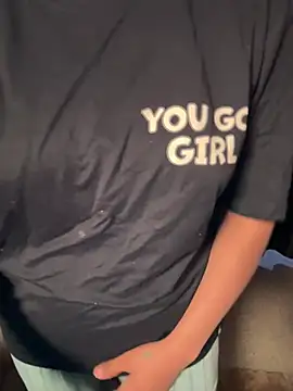 lucky_flora (F young) - lip kiss