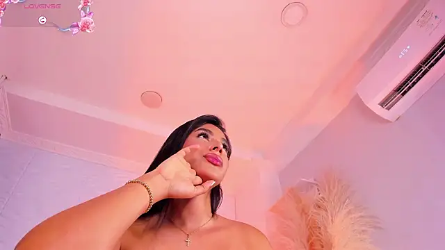 IsabelleFoxx_