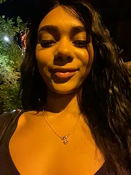 Savannahfisher live sex cam