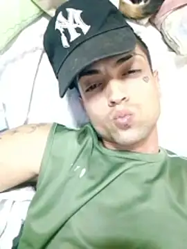 DanyCubanoCumm webcam