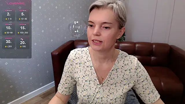 cutie_erikaa1 - Cutie_Erikaa1's free webcam - UK Sex Cams