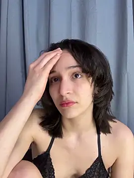 Webcam Model (TeensNews18)  is live.Free join now!