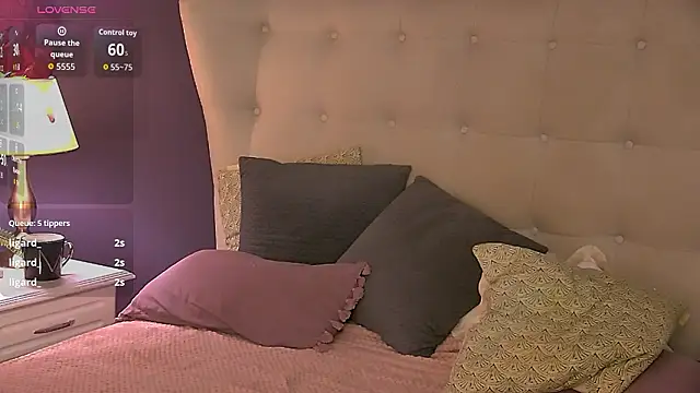 SeniGrandee live sex cam