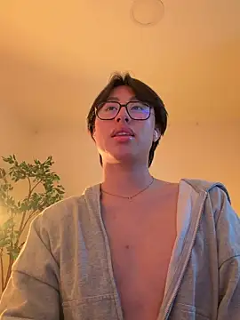 srluis18 (M twink) - → Nude