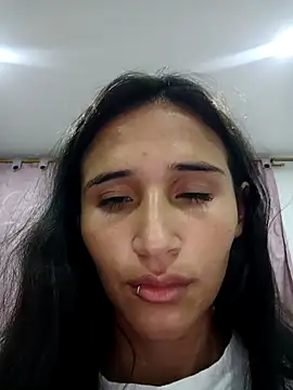 Aria_Maeh live sex cam