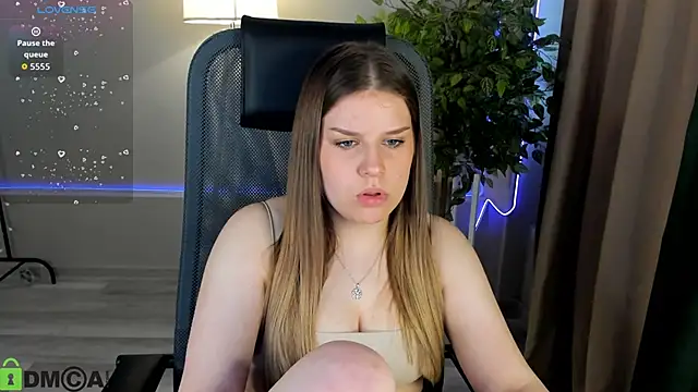 crispy_amber - Crispy_amber's free webcam