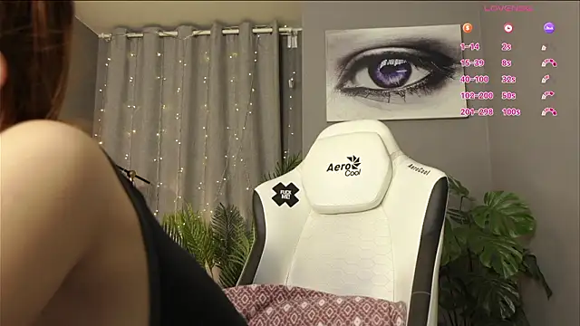 megany (F young) - fingering pussy showw ;)