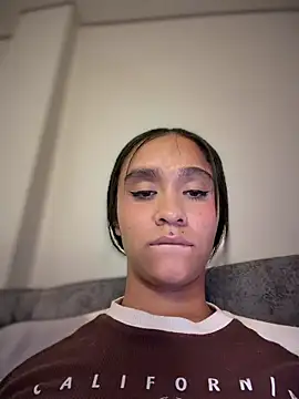 isabella-teen - Isabella-Teen's free webcam - UK Sex Cams