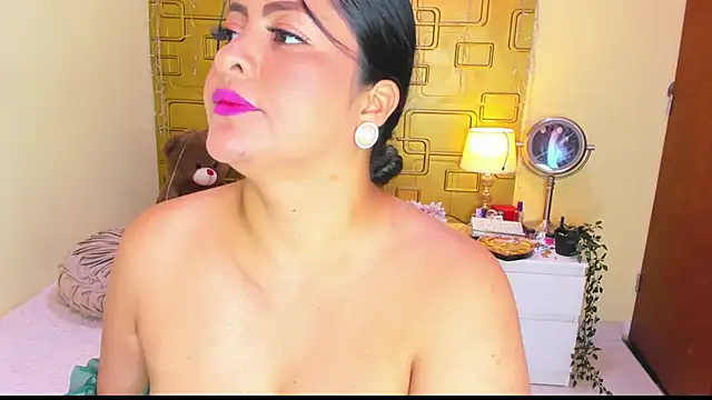 Julia_Haye live sex cam