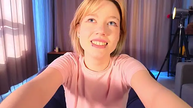 cythiaottum - CythiaOttum's free webcam - UK Sex Cams