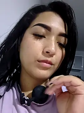 lilitth_ (F young) - Finger Inside