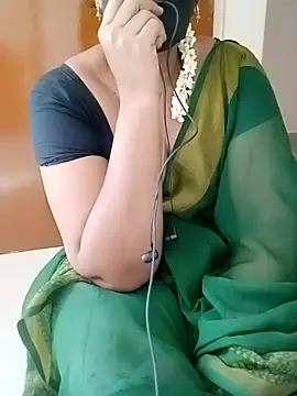 tamilammu1431 live sex cam