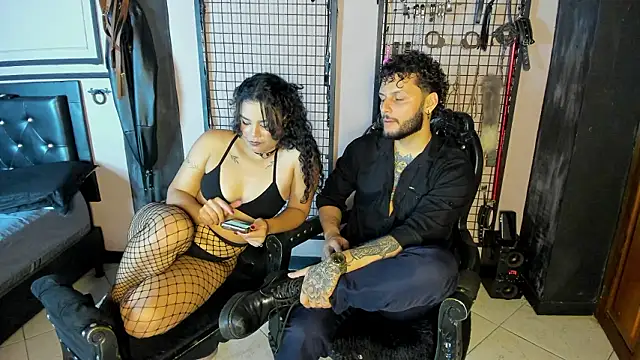 twisted_fantasy - Twisted_Fantasy's free webcam - UK Sex Cams