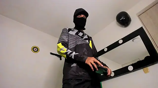 Samuel_Suarez live sex cam