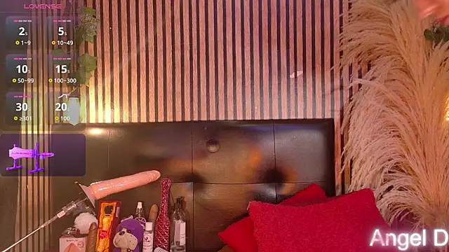 angeldust19 - Angeldust19's free webcam - UK Sex Cams