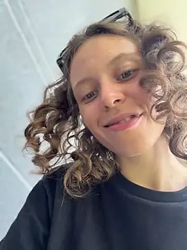 rinamood (F young) - squeeze the nipples