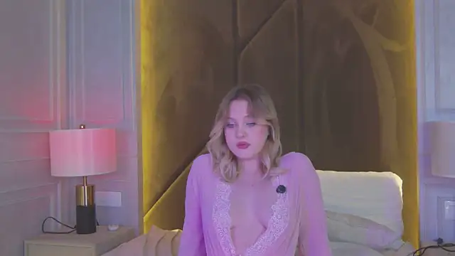 caitlinsugar (F teen) - touch me while i touch my boobs