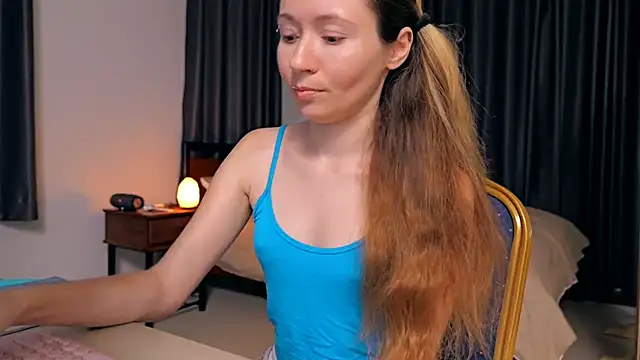 pocketelsa (F young) - Make me horny