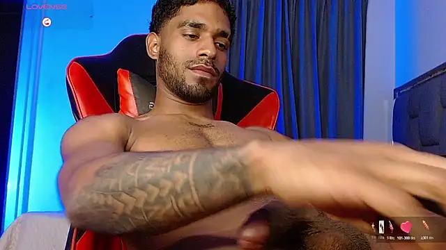 christian_thor (M young) - all naked + body oiled