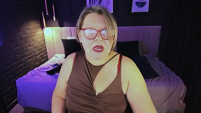 Shannonshine live sex cam