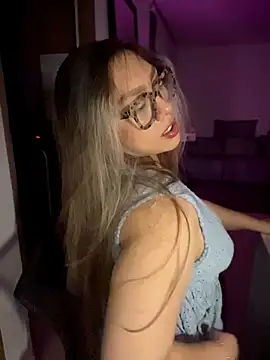 im_sophiie (G young) - Kissing my legs