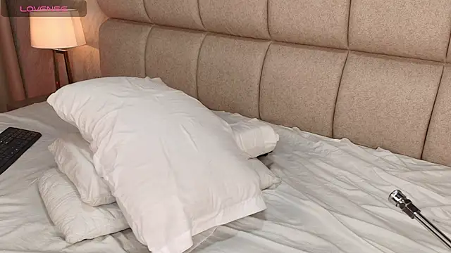 Arii_Vga live sex cam