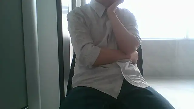 nole_china7 (Ask my age) - talk / fun / cum