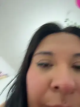 nailealipsglossy (F young) - Dildo squirt