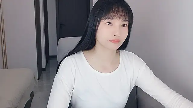 lisa-3333 - Lisa-3333's free webcam - UK Sex Cams