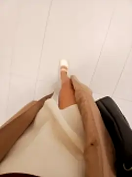 ori-lynk - Ori-Lynk's free webcam - UK Sex Cams