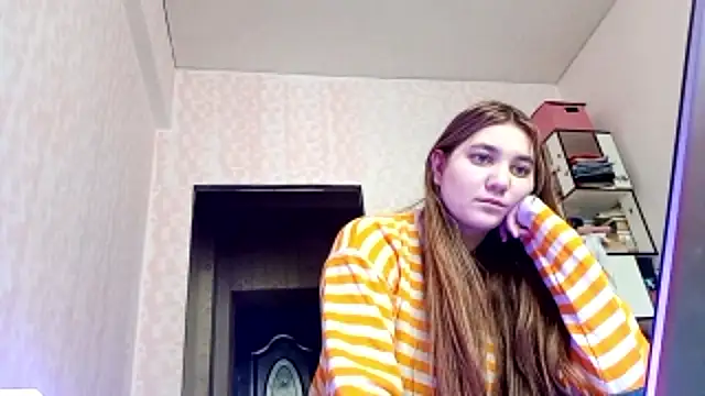 JanineThielman live sex cam