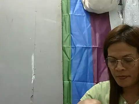 juicycum069 live cam