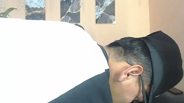 Marcus_and_Tony live cam