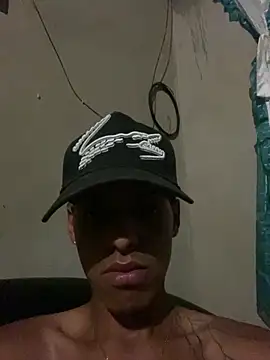 Aleexxx_2005 live cam