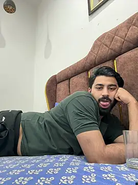 Royalboy_03 live cam